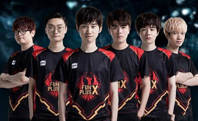 蓬勃向上的 蓬勃向上的