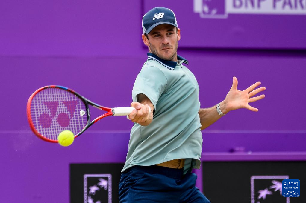 斯在本次比 斯在本次比