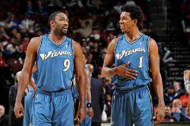 形成立体的